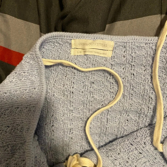 Urban Outfitters Tie Knit Top - Picture 2 of 2